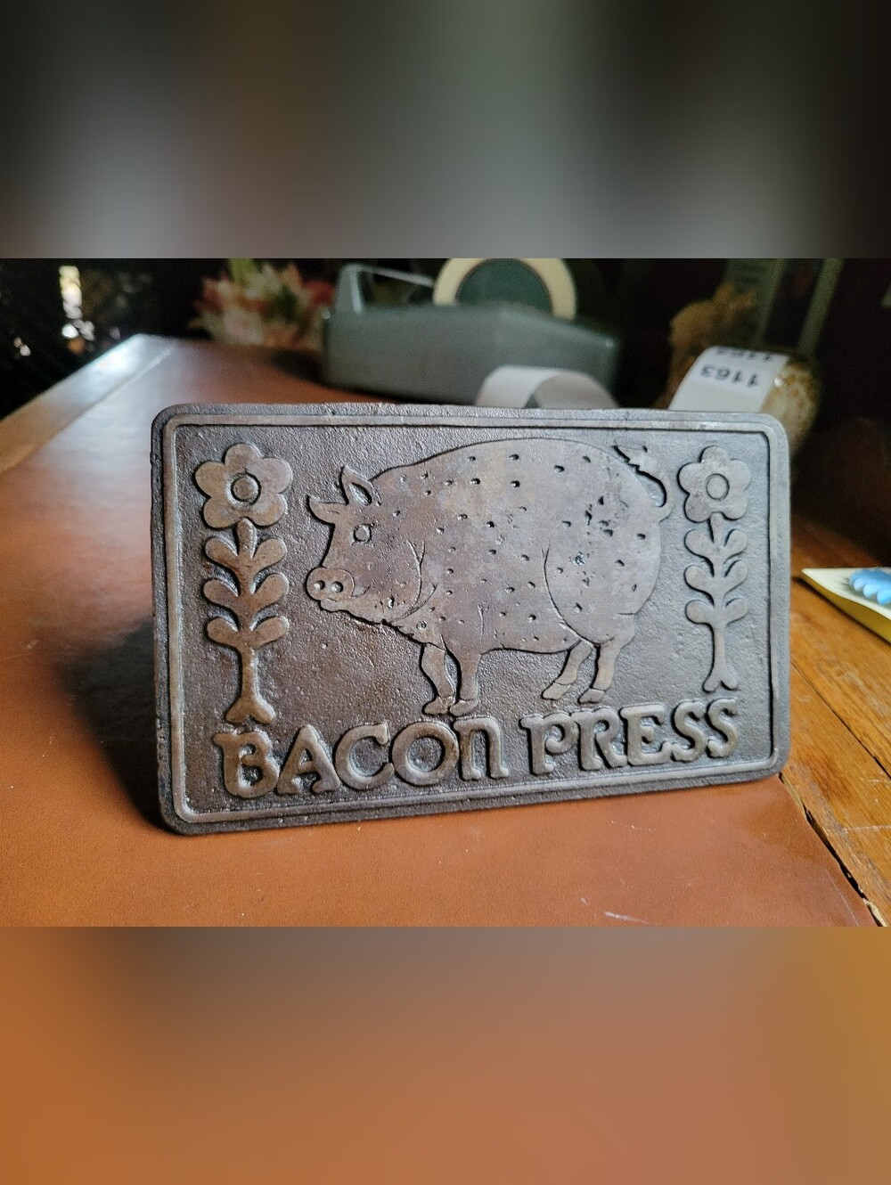 Vintage 1978 Taylor & NG Cast Iron Bacon Press